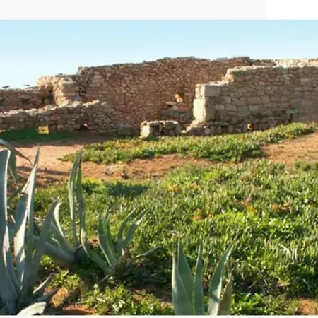 Casa Di Costanza E Flavia Homestay *