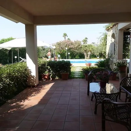 Casa Di Costanza E Flavia בית אירוח