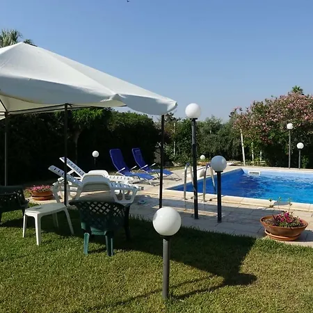 Casa Di Costanza E Flavia בית אירוח *
