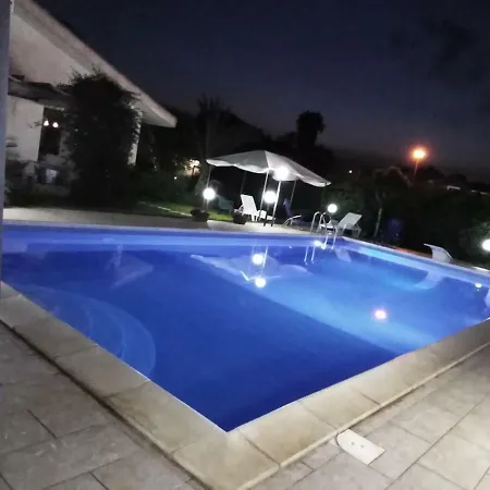 Casa Di Costanza E Flavia בית אירוח פונטה סקה