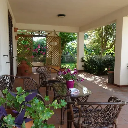 Casa Di Costanza E Flavia בית אירוח